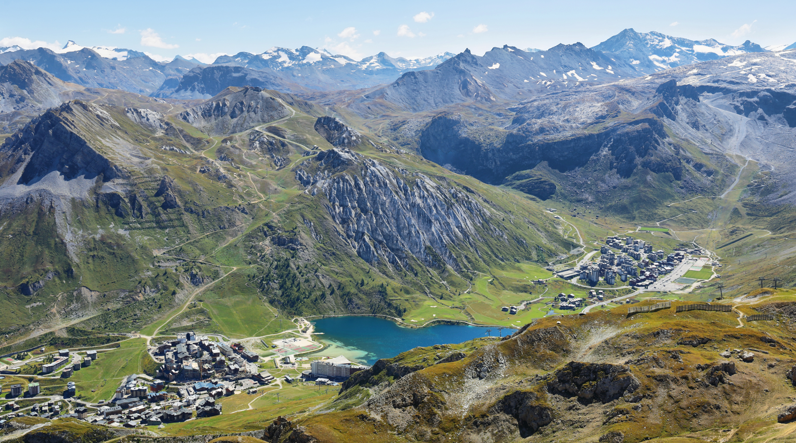 véhicule haut gamme transfert aéroport genève depuis tignes